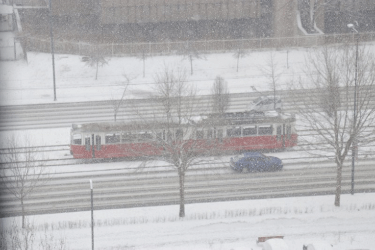 tramvaj snijeg