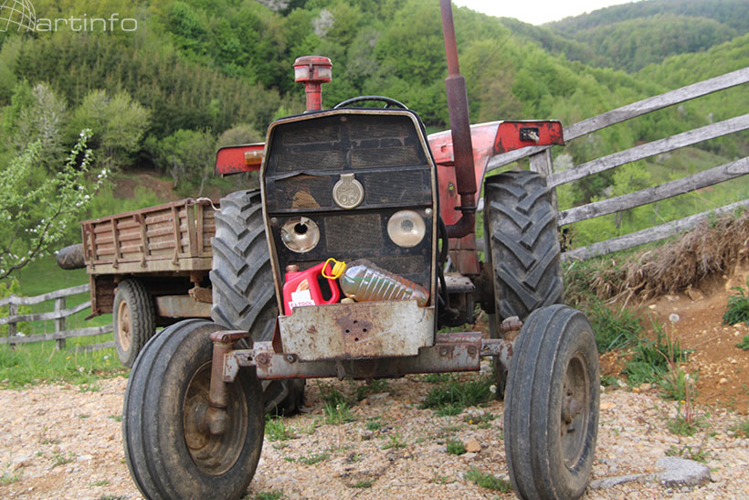 traktor poljop