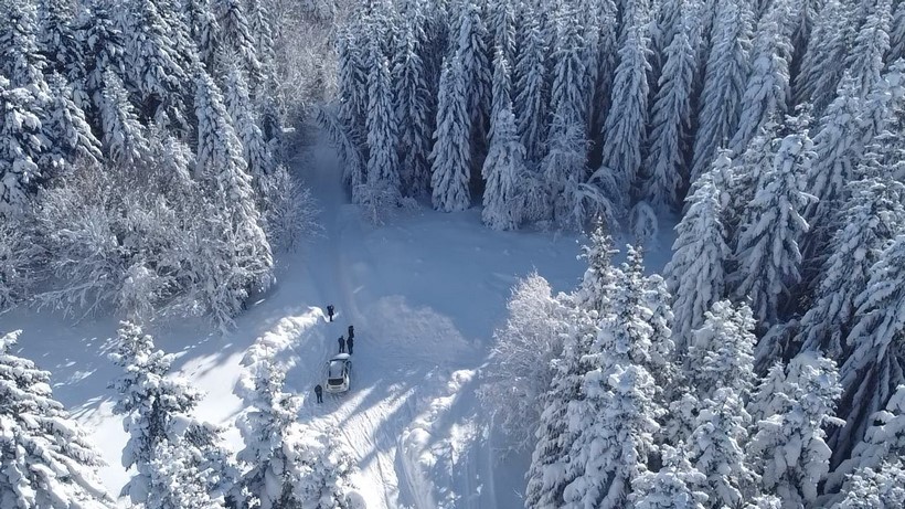 snijeg kres dron