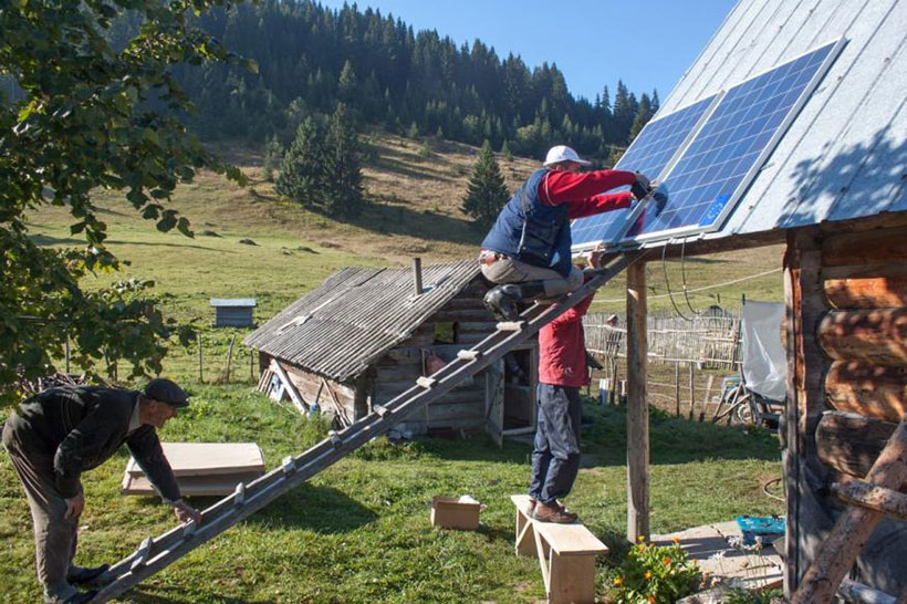 solarni paneli selo
