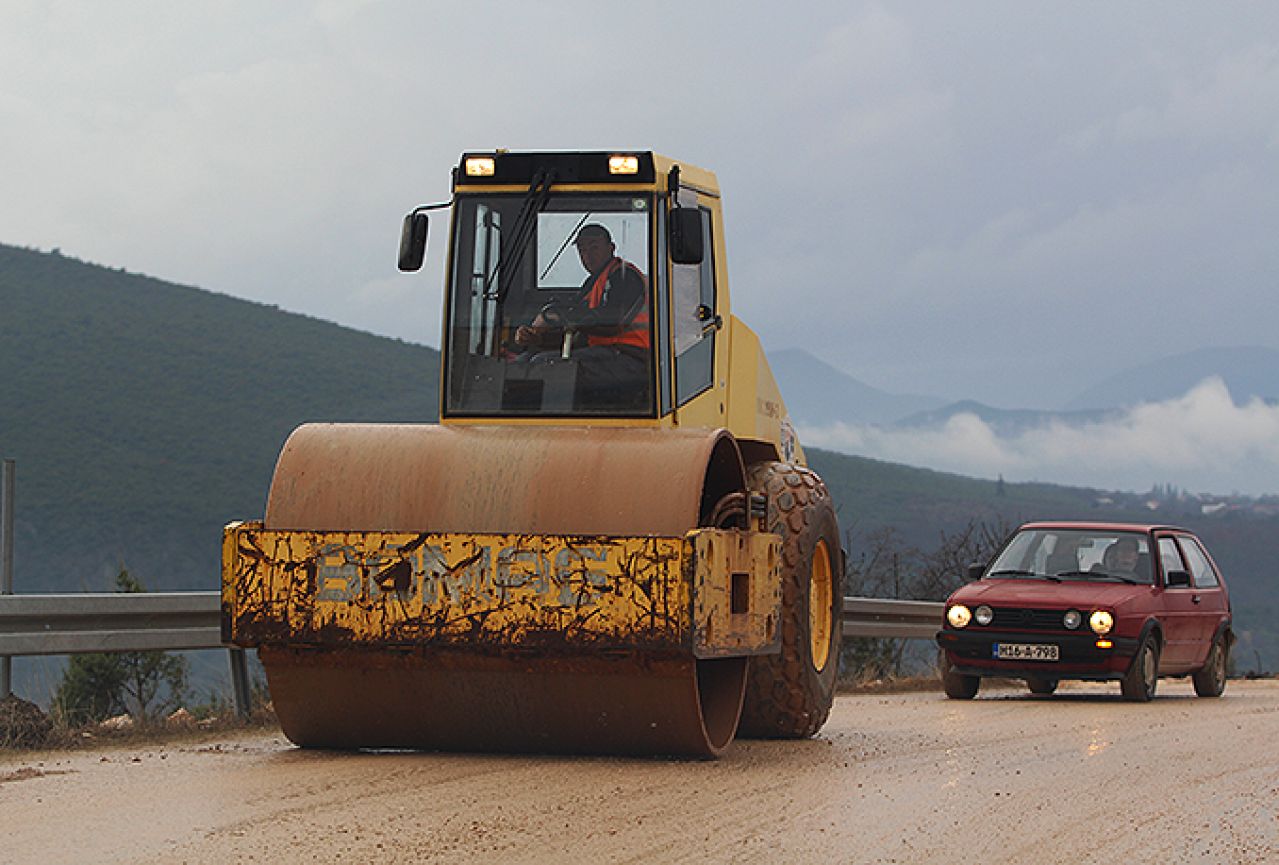 valjak-cesta-radovi.jpg