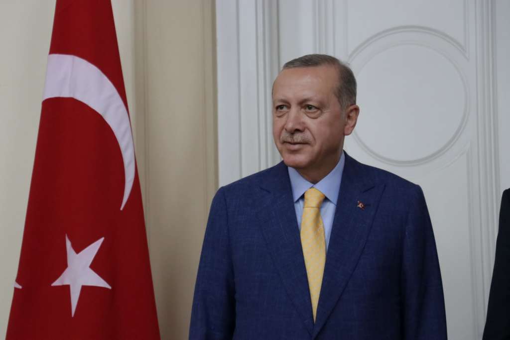 erdogan-turska-zastava.jpg