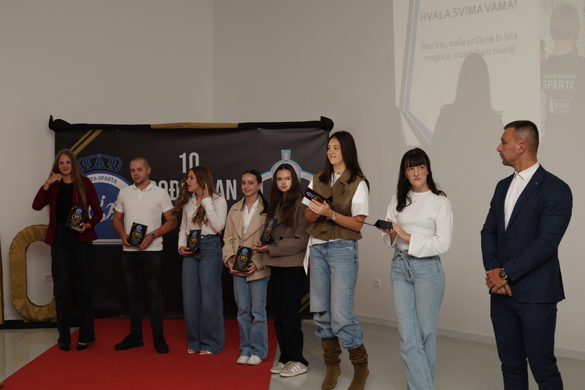 1D0A8600_1.jpg