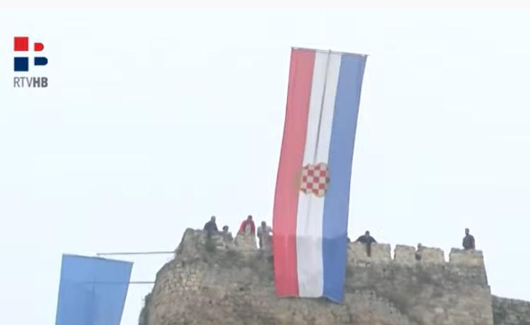 jajce_tvrdjava_zastava_hb.jpeg