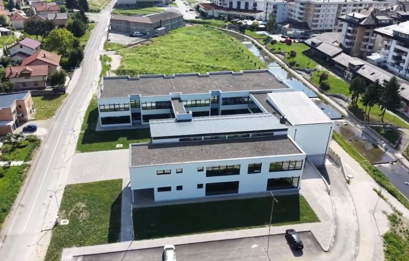 novi_tr_zgrada_dron.png