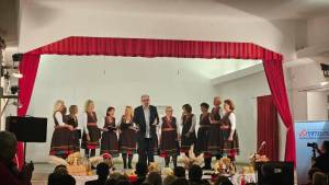 6aac66ef-b5b9-4111-851f-262c87c02a13_original