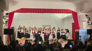 8cdbc37e-8d98-4c8a-88e1-b2ac75f7c974_original