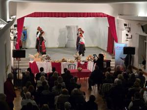 9f4a7d5a-4afa-46e7-8938-d4e87f3e8b59_original