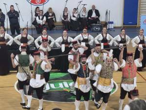 c0083732-c56d-4fe4-9c9a-a052e5ba0a72_original