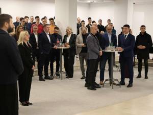 l_f11a032572f5f0e60c95bbbcc5a3af03_original